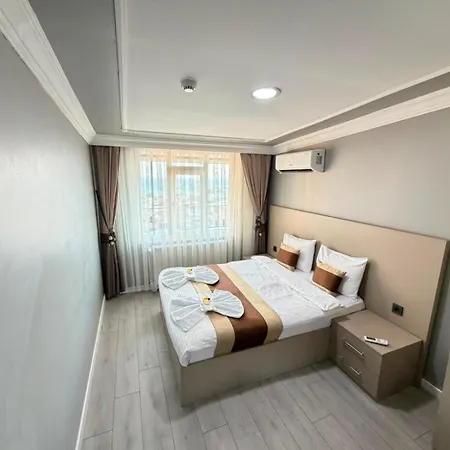 Hotel Grand Bazaar Luxurious *