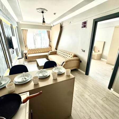 Grand Bazaar Luxurious Hotel *